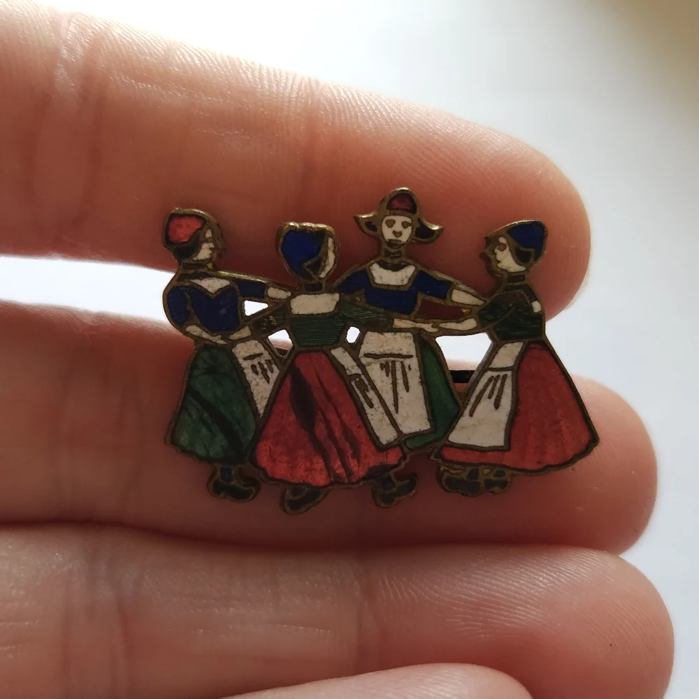 Vintage Holland Dutch Girls Folk Dancing Handmade Pin Brooch Enamel